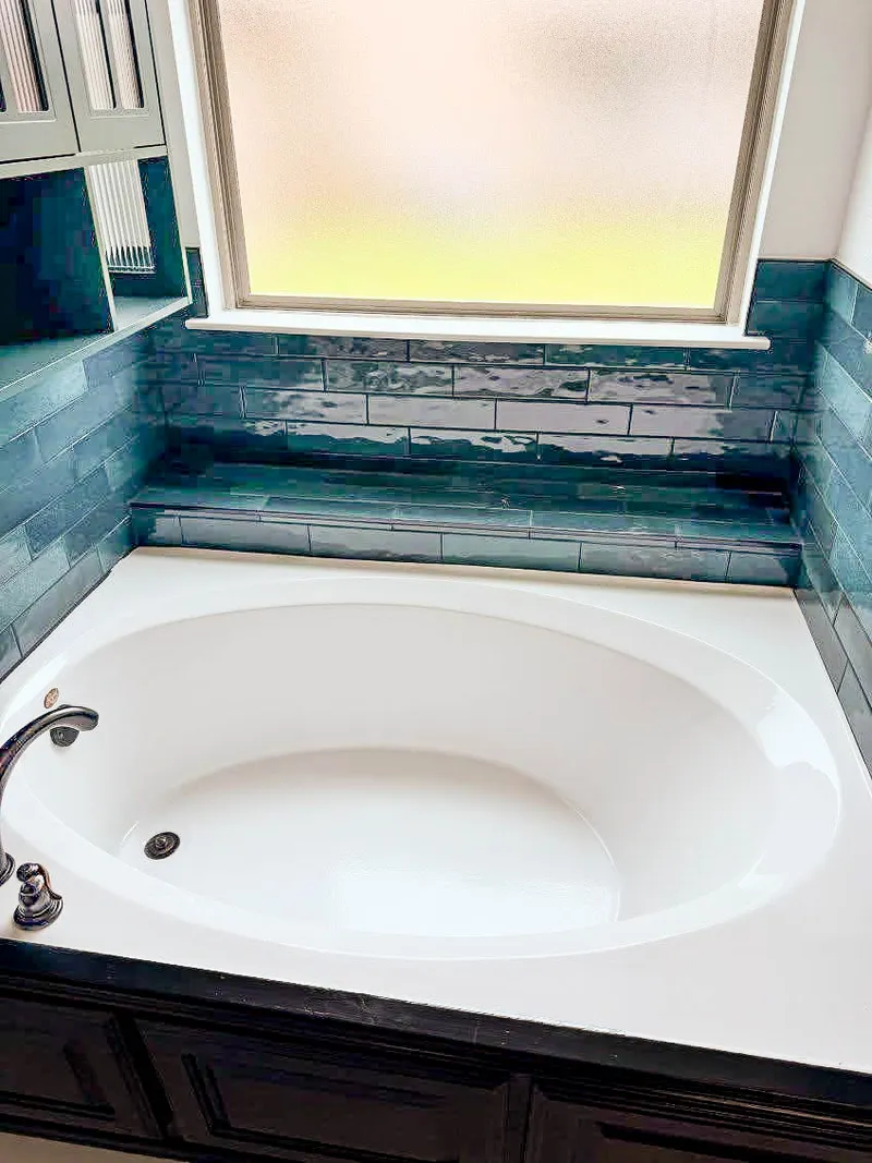 Finished view of the Lone Oak bathroom remodeling project
