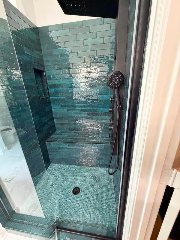 Lone Oak Accessible Bath view 2