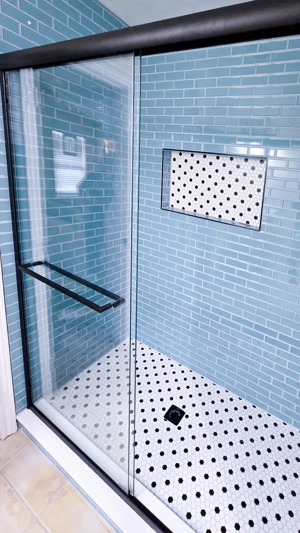 Commerce Walk-In Shower view 3