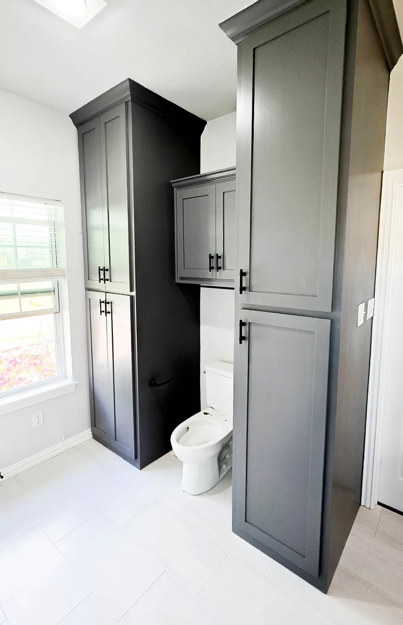 Custom closet organizers and shelving units