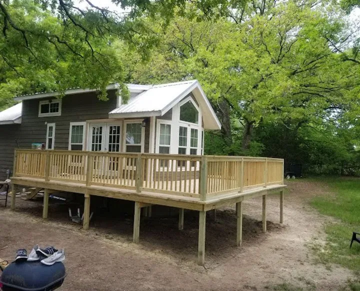 Finished view of the Quinlan deck and patio project