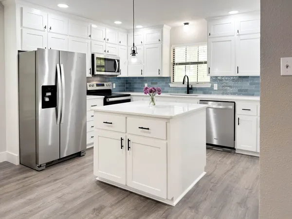 Campbell Kitchen view 6