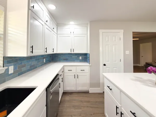 Campbell Kitchen view 8